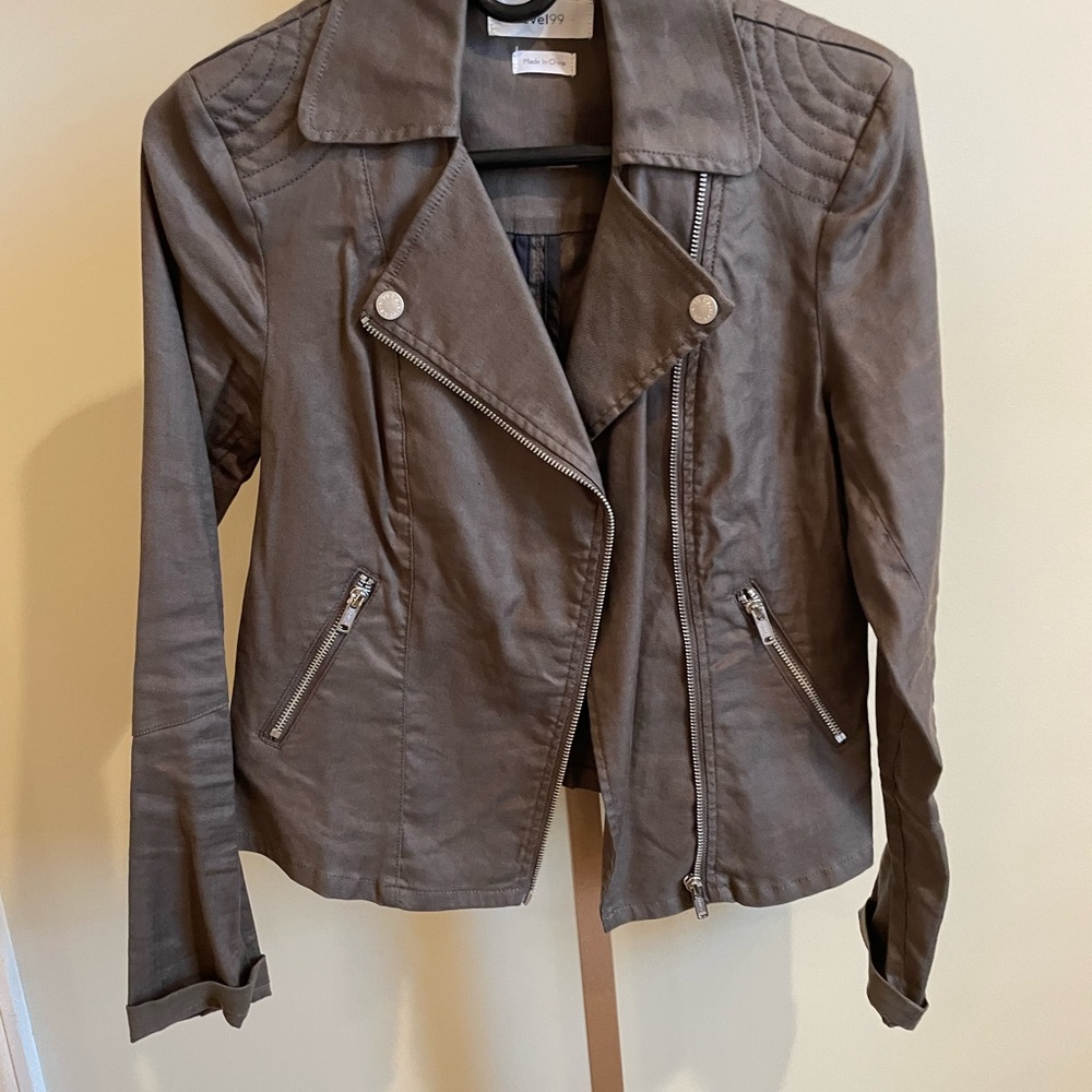 Women's Gray Jacket